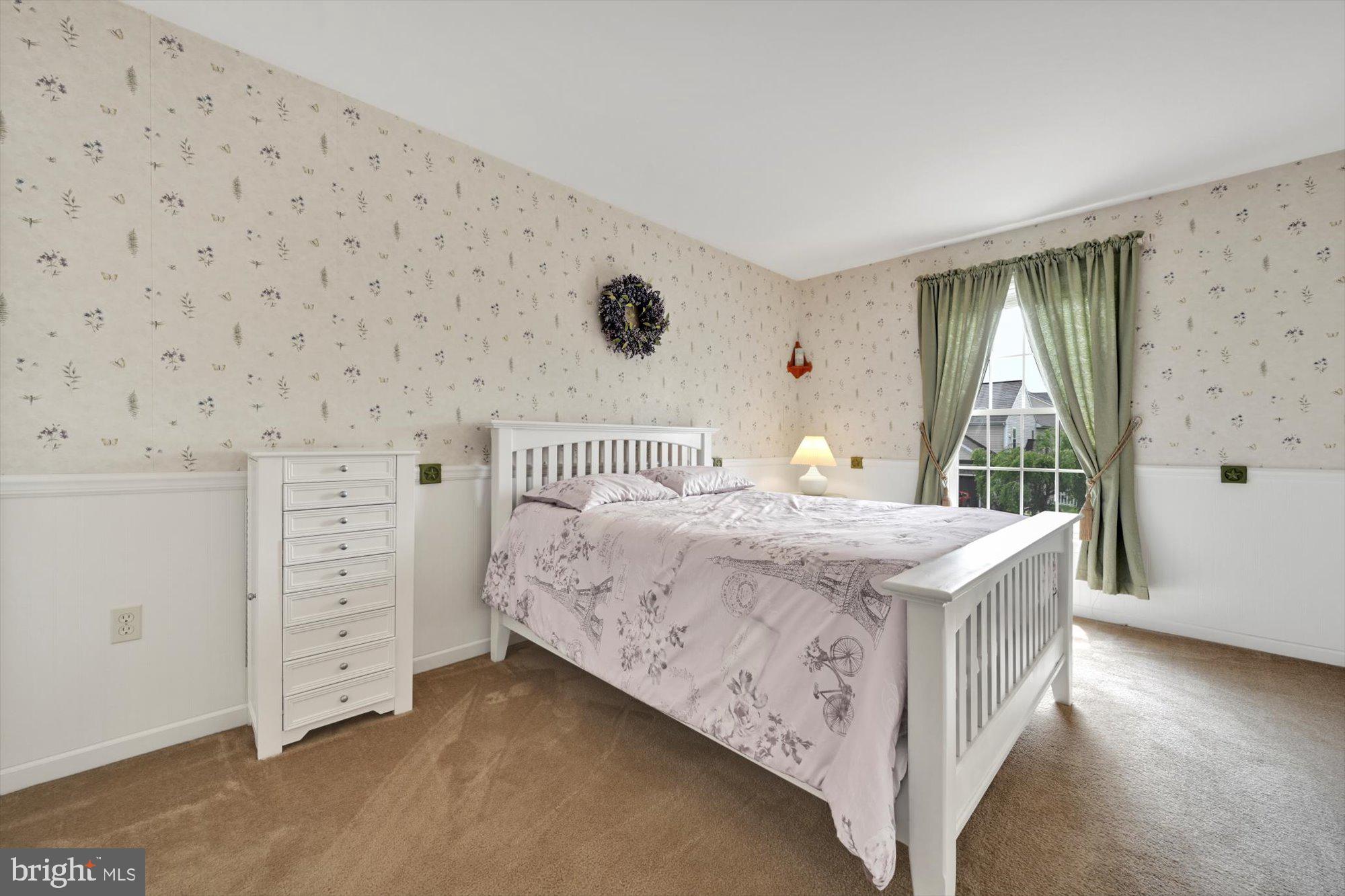 LINCOLNS MEADOW - Residential