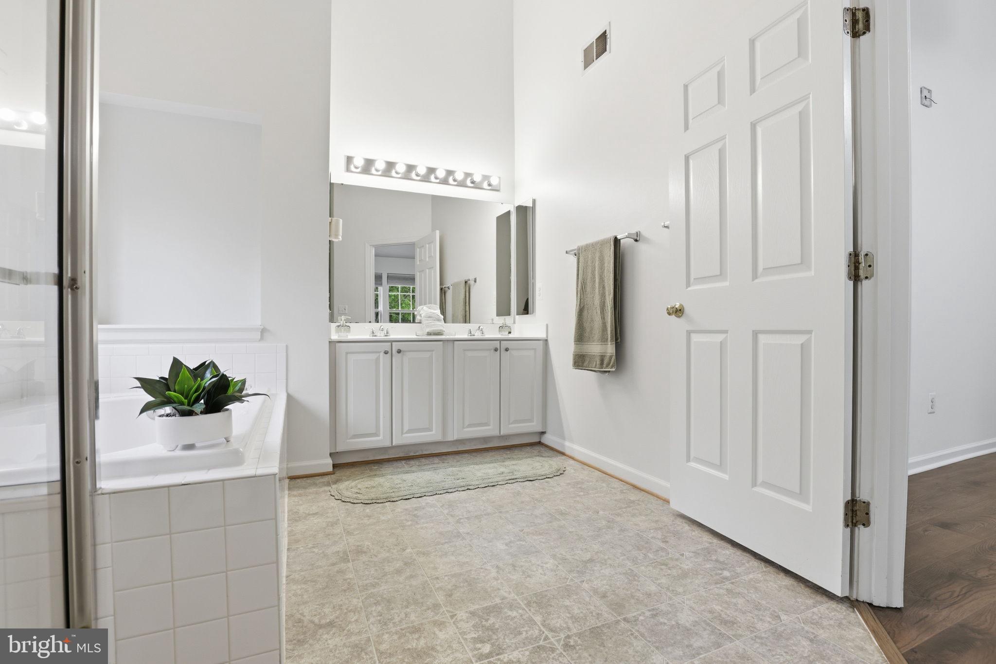 MASONS PASSAGE - Residential