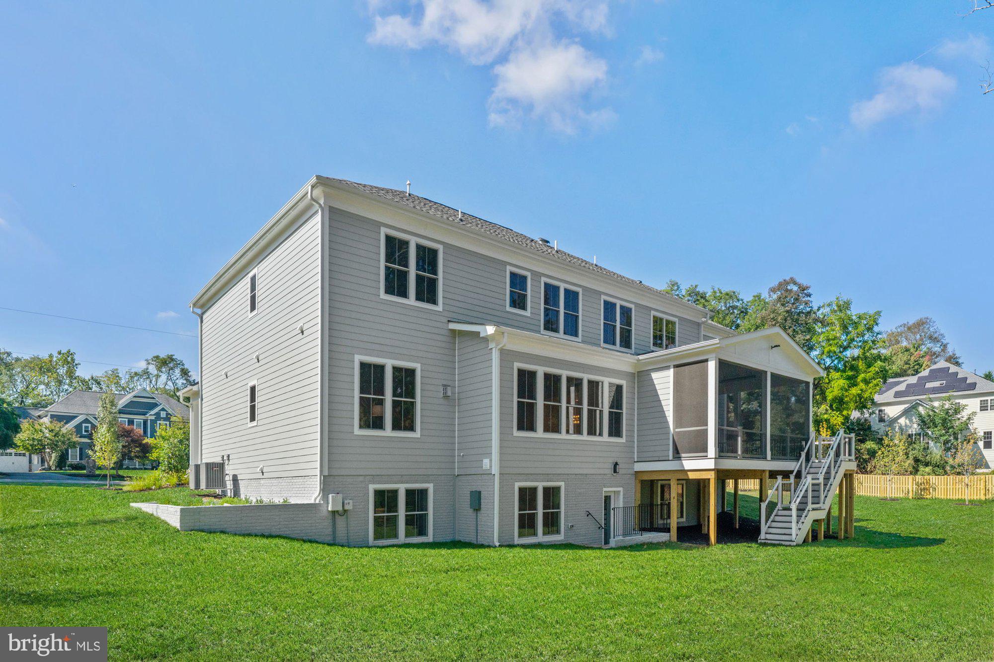 FAIRFAX FARMS - Residential