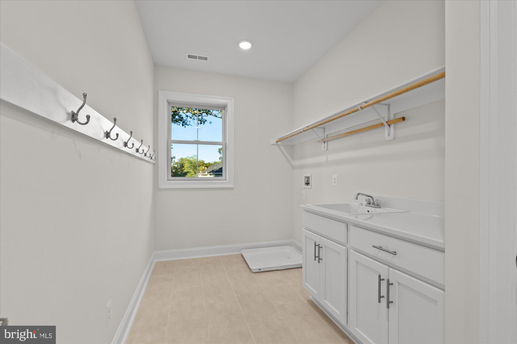 FAIRFAX FARMS - Residential