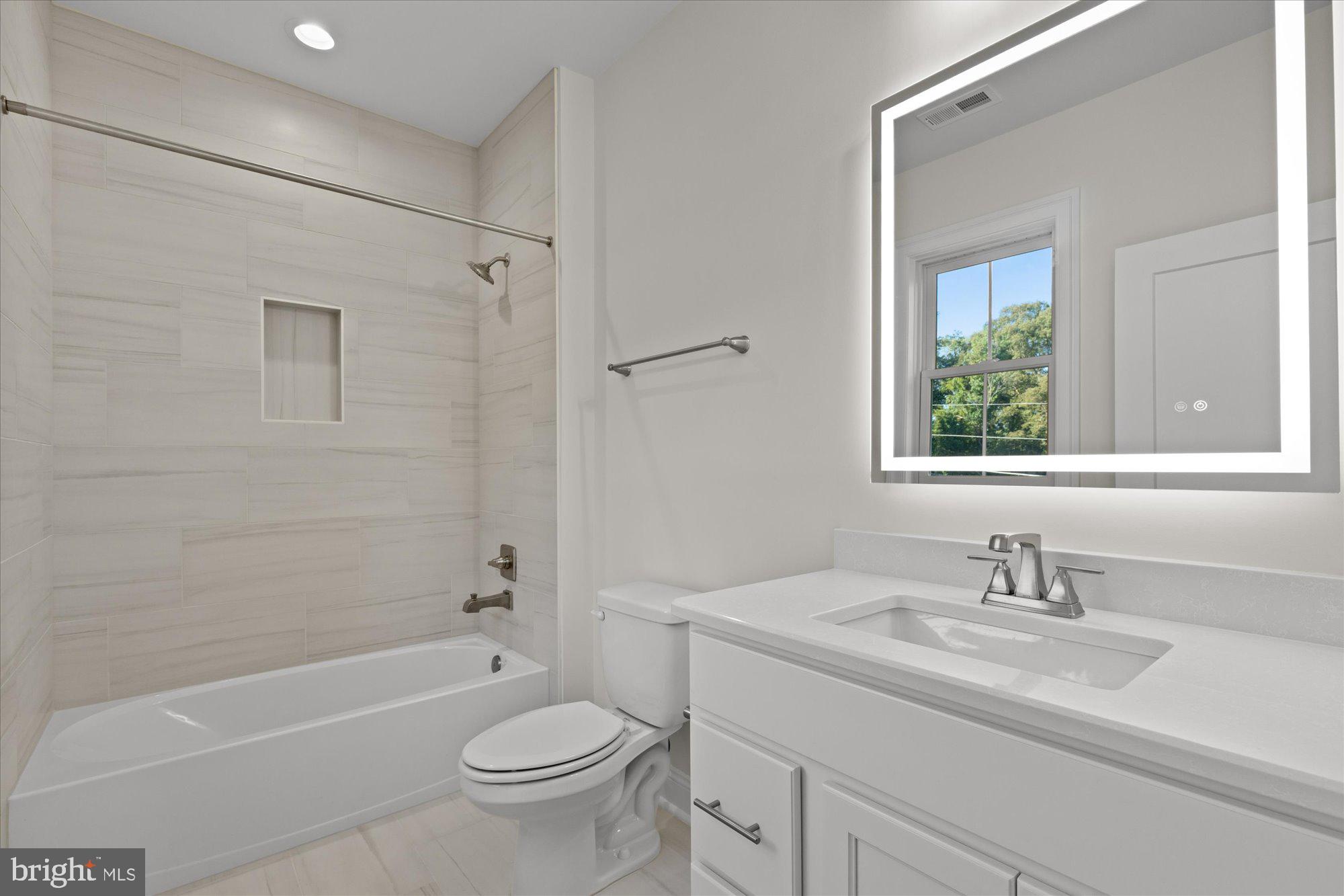 FAIRFAX FARMS - Residential