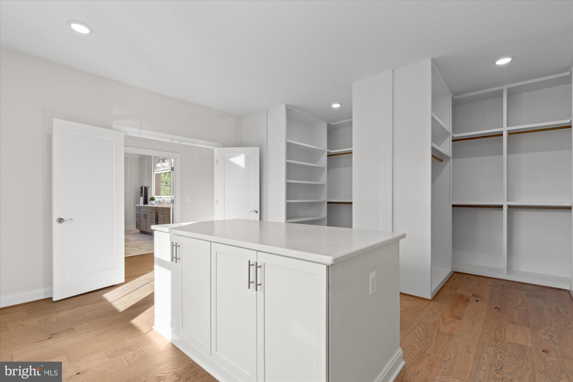 FAIRFAX FARMS - Residential