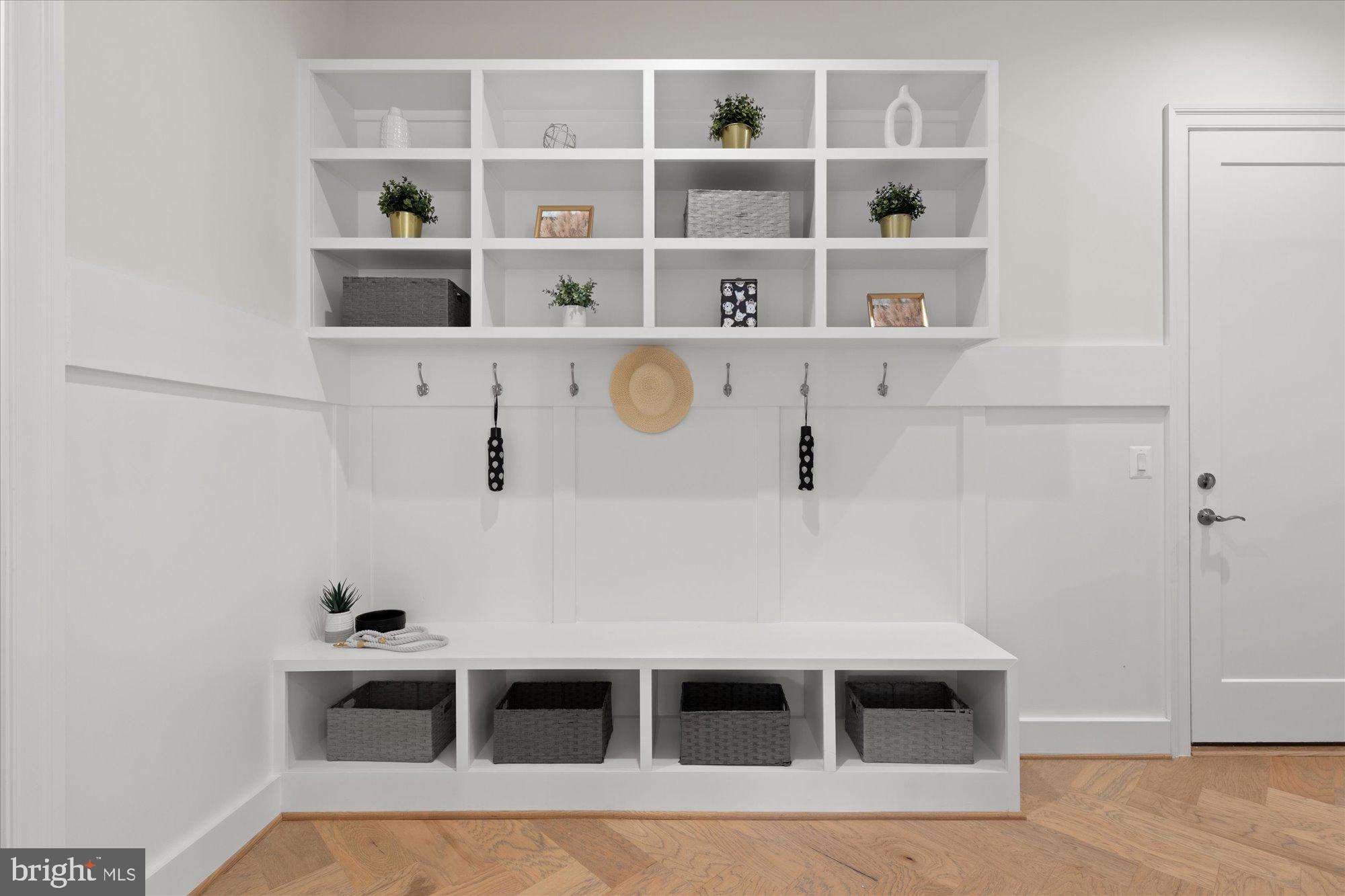 FAIRFAX FARMS - Residential