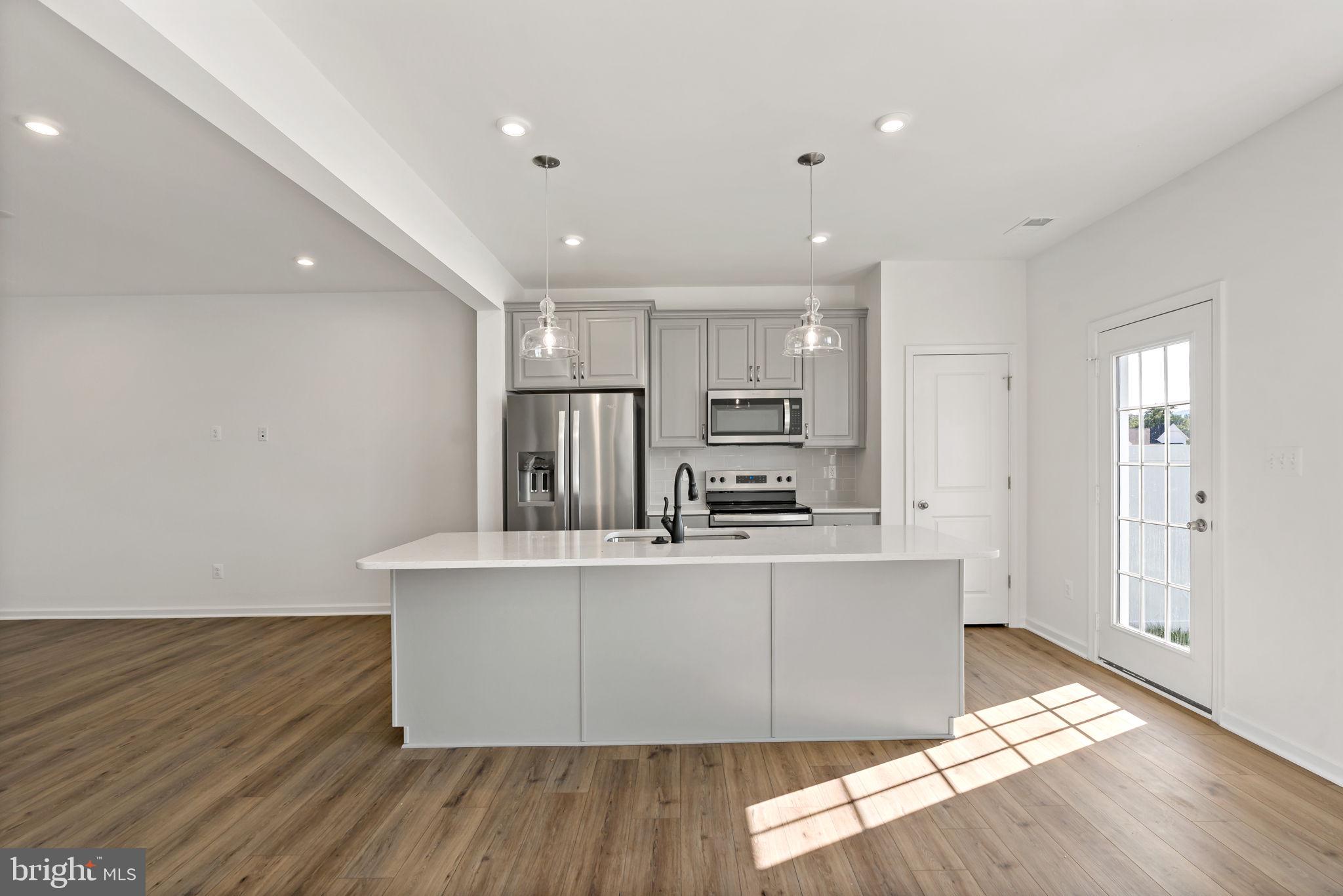 MARTINSBURG STATION - Residential