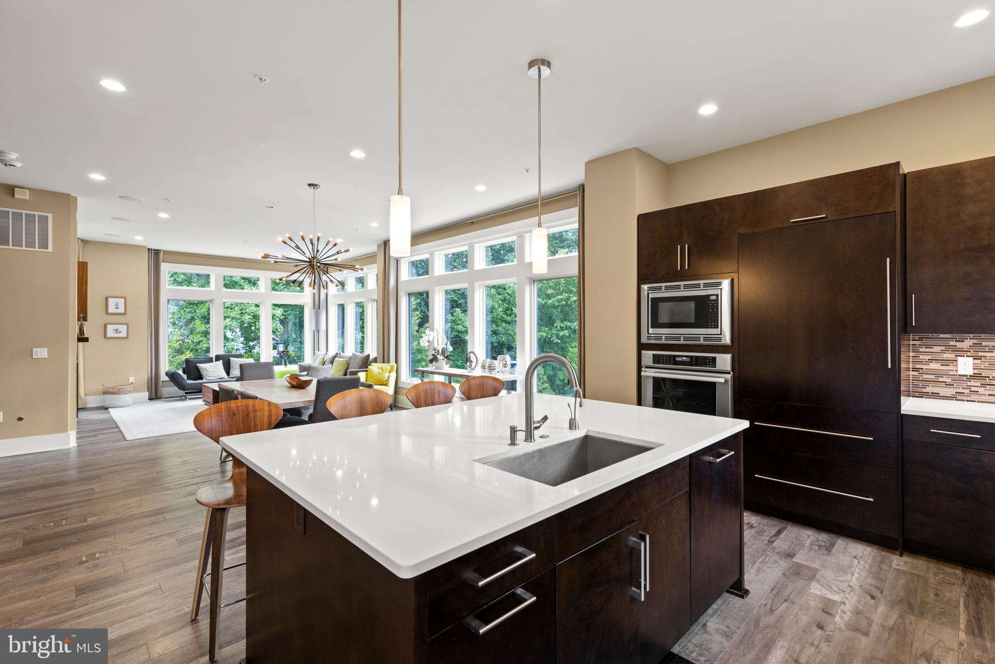 GROSVENOR HEIGHTS - Residential