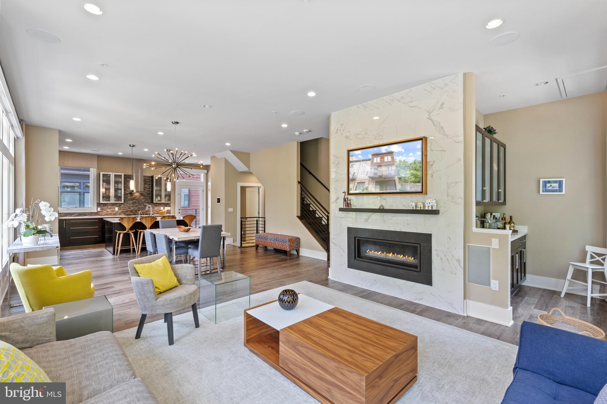 GROSVENOR HEIGHTS - Residential