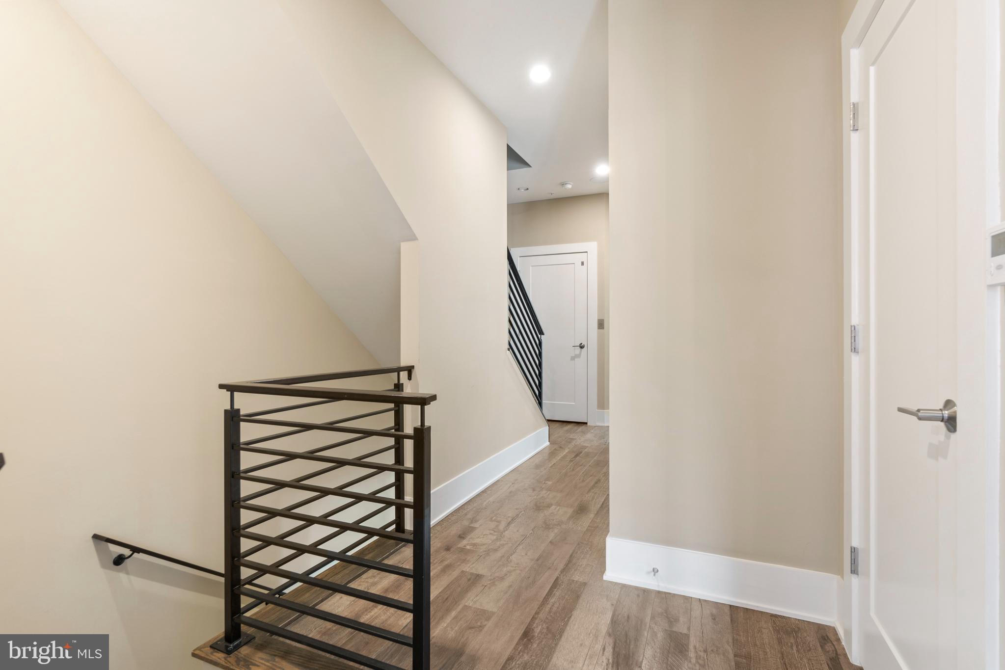 GROSVENOR HEIGHTS - Residential