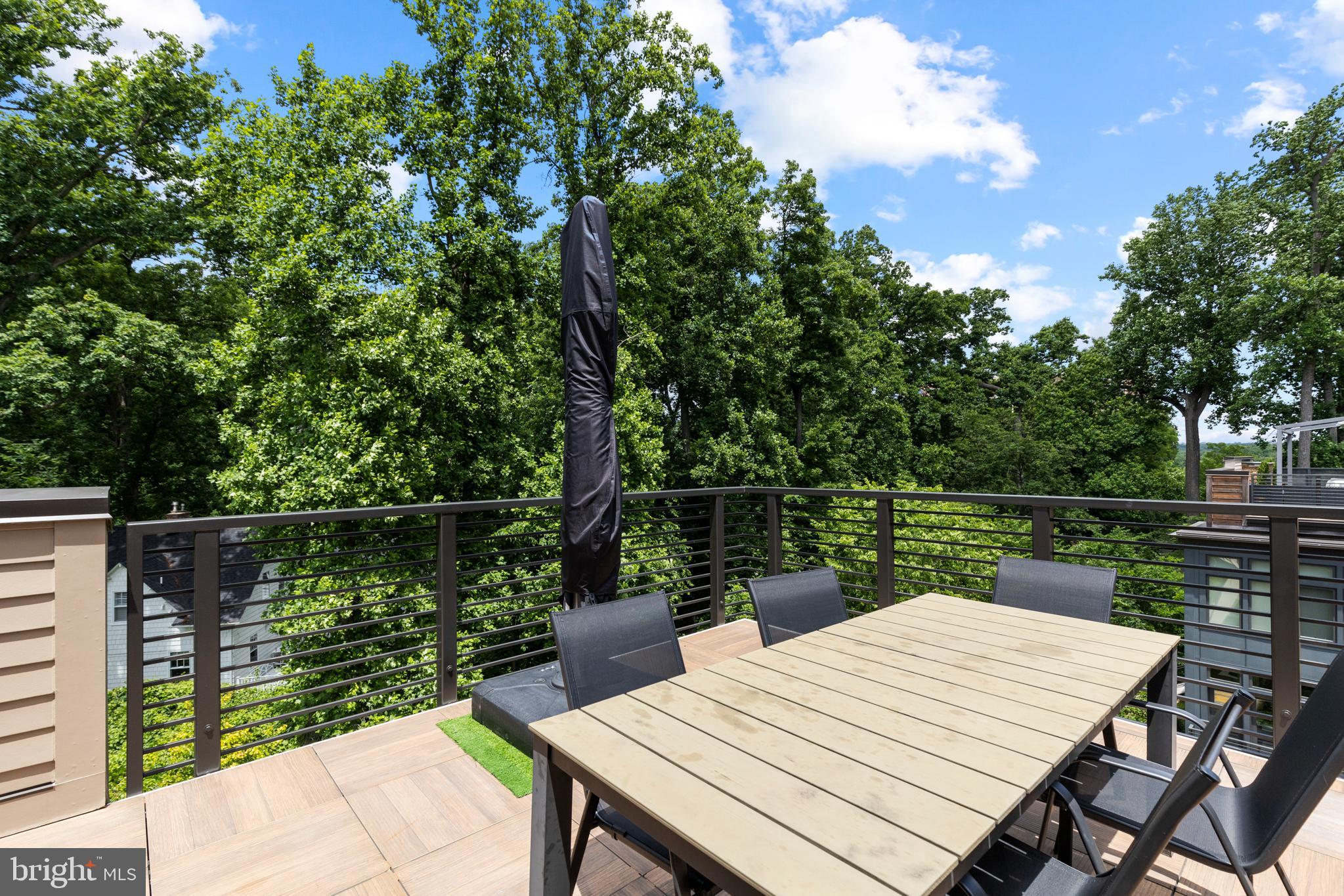 GROSVENOR HEIGHTS - Residential