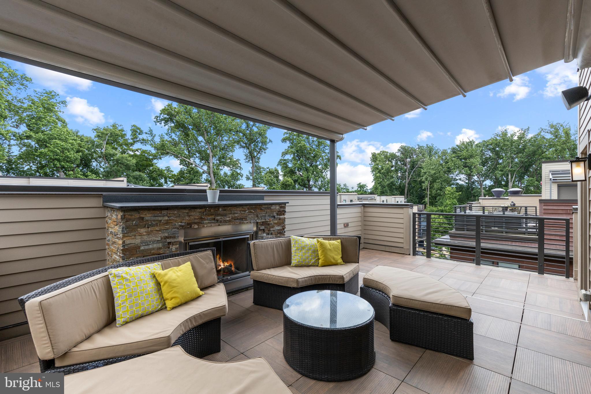 GROSVENOR HEIGHTS - Residential