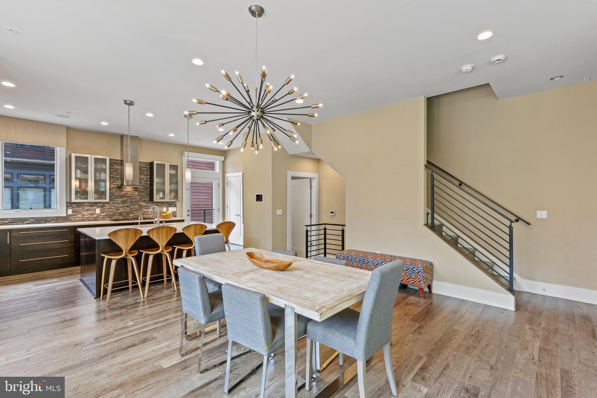 GROSVENOR HEIGHTS - Residential