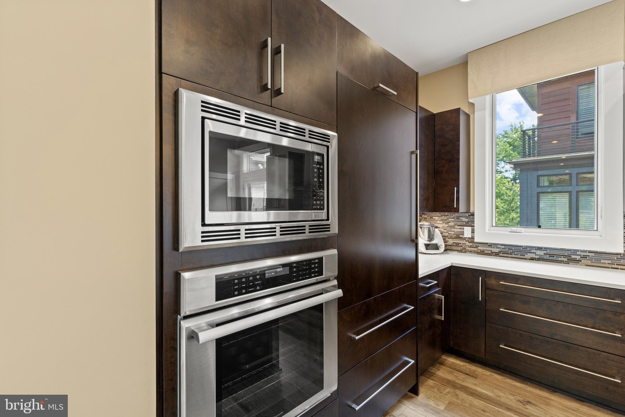 GROSVENOR HEIGHTS - Residential