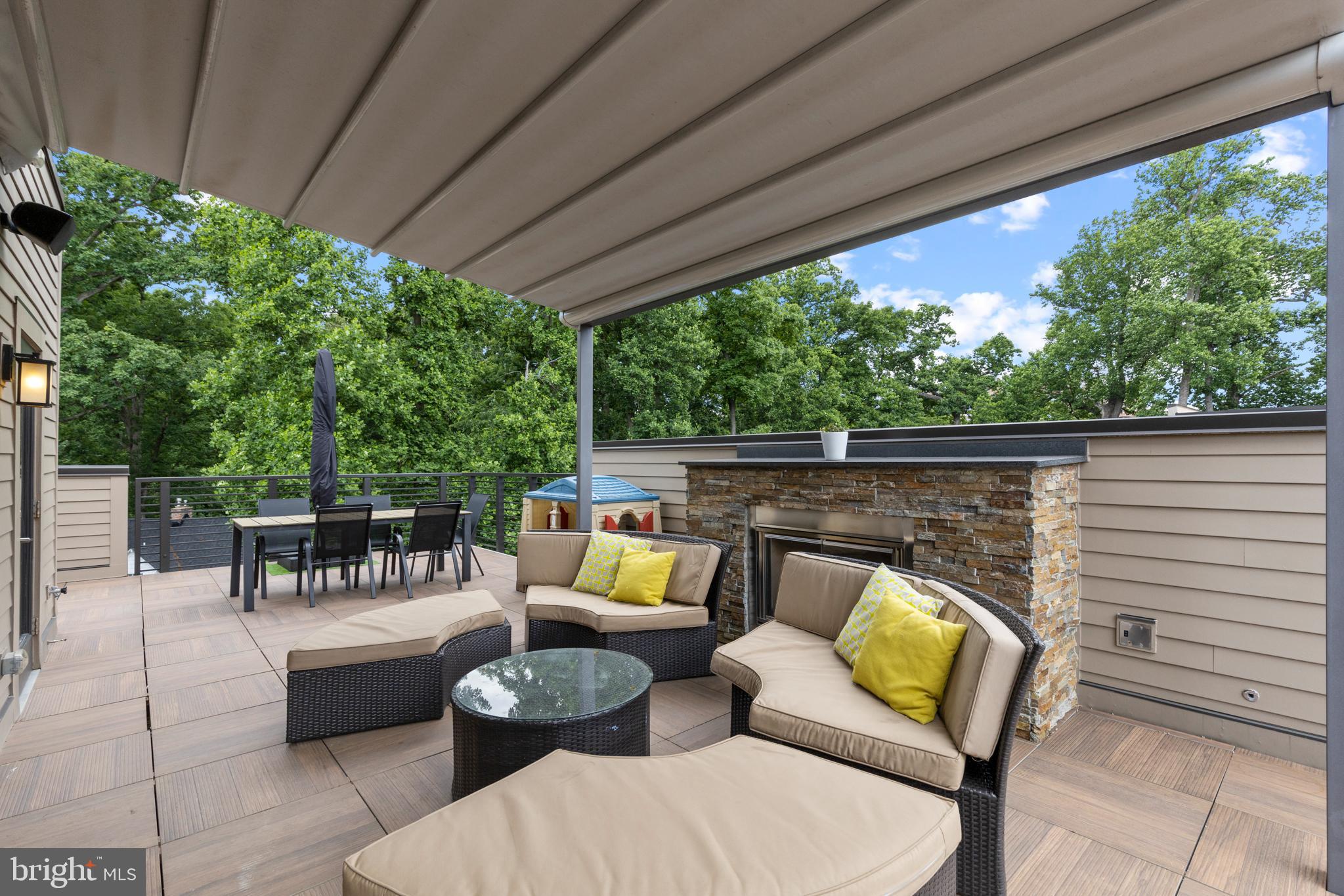 GROSVENOR HEIGHTS - Residential