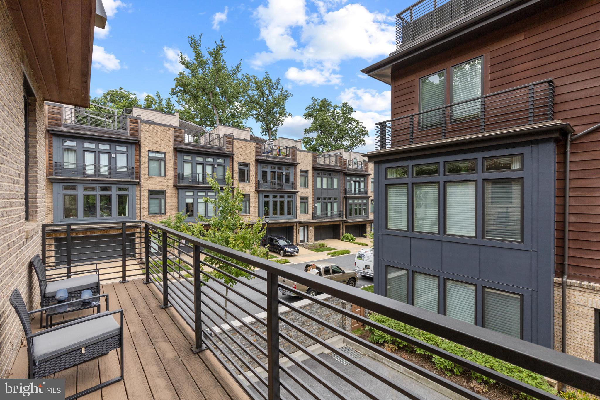 GROSVENOR HEIGHTS - Residential