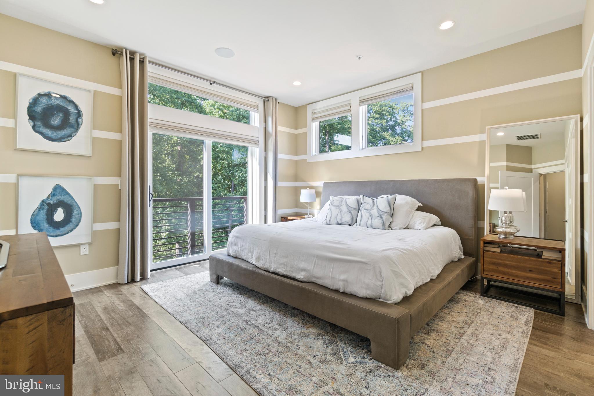 GROSVENOR HEIGHTS - Residential