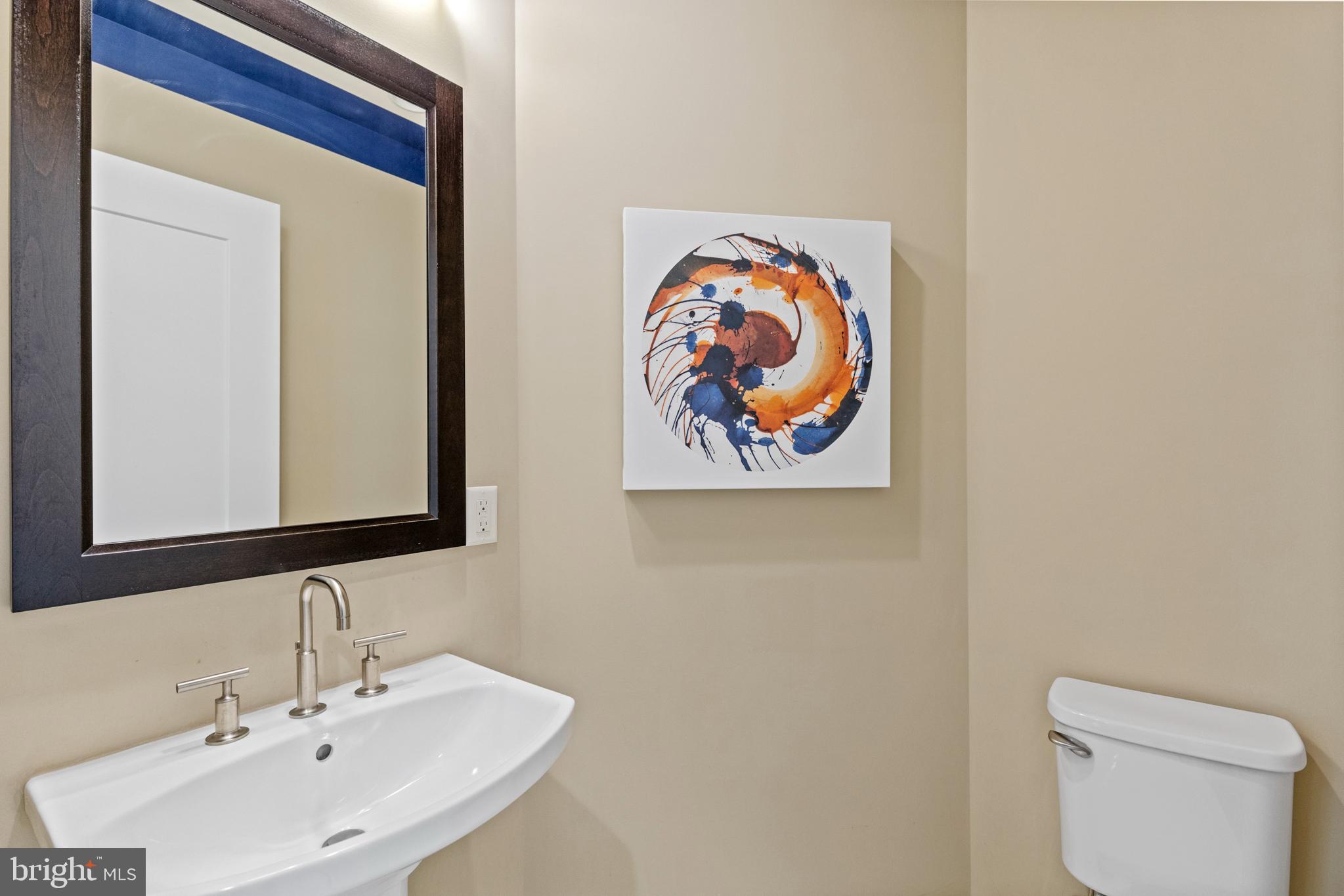 GROSVENOR HEIGHTS - Residential