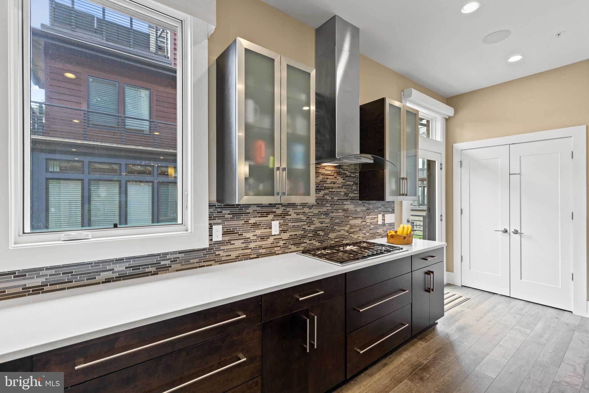 GROSVENOR HEIGHTS - Residential