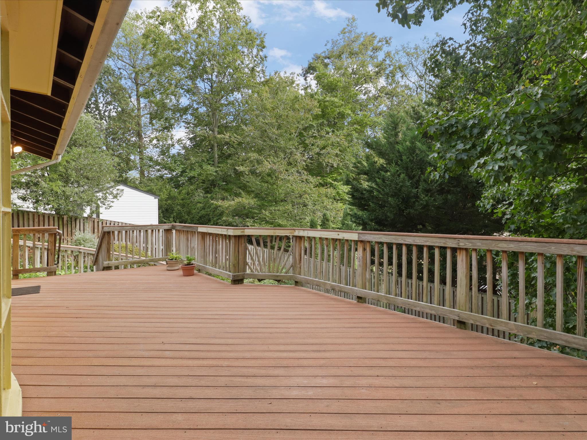 4106 BREEZEWOOD LANE