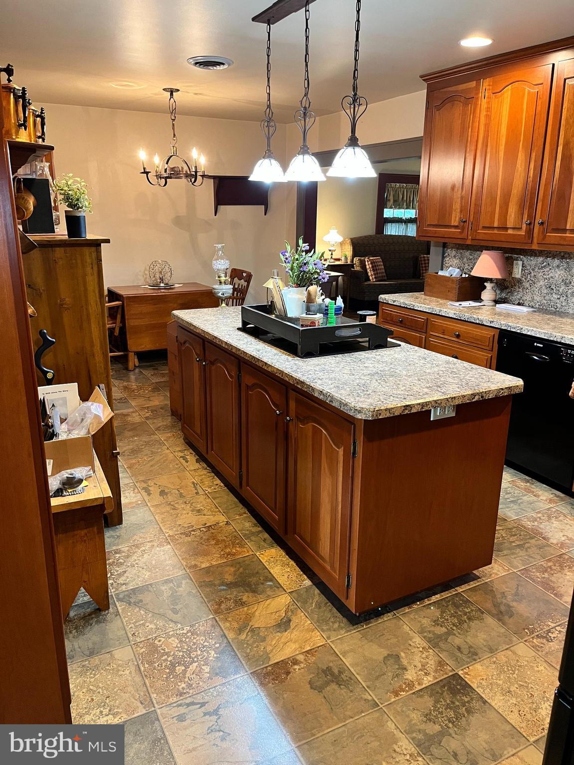 SHAWNEE HILLS - Residential