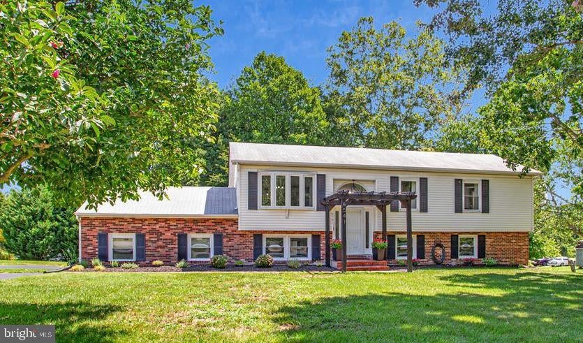 8541 SAINT ANDREWS DRIVE