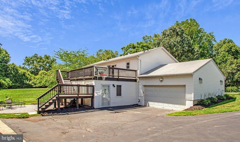 8541 SAINT ANDREWS DRIVE