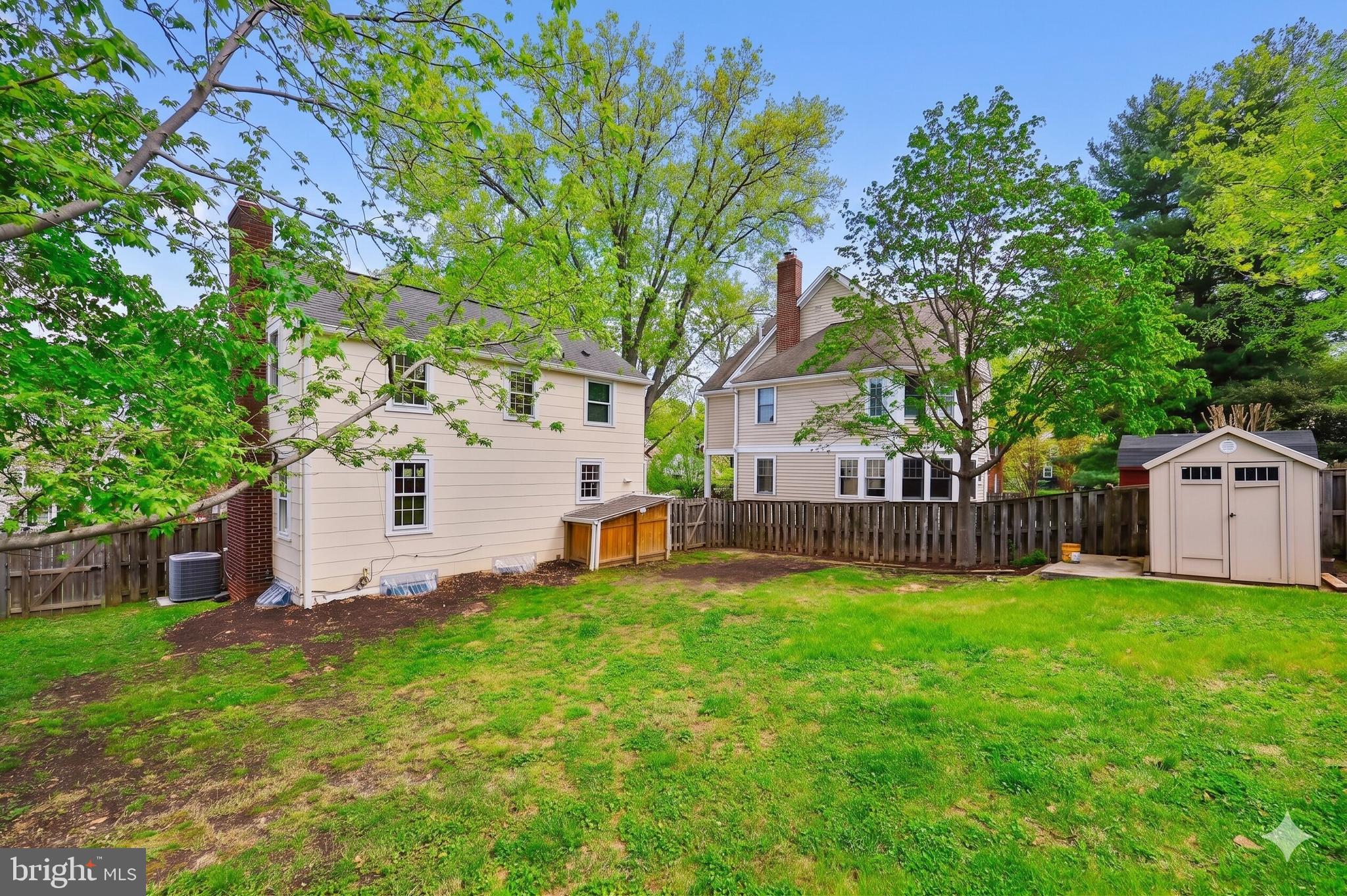 GLENBROOK VILLAGE - Residential