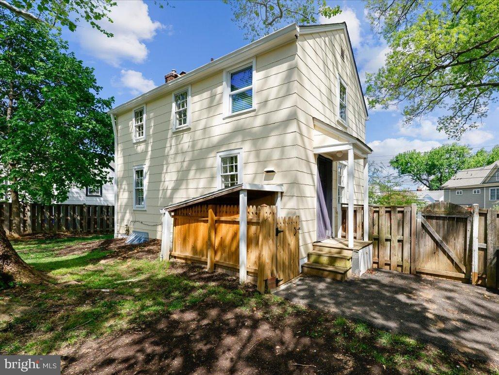 GLENBROOK VILLAGE - Residential