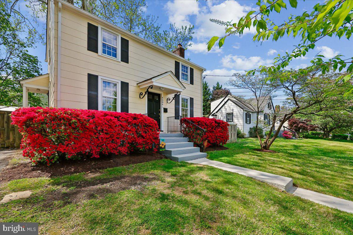 GLENBROOK VILLAGE - Residential