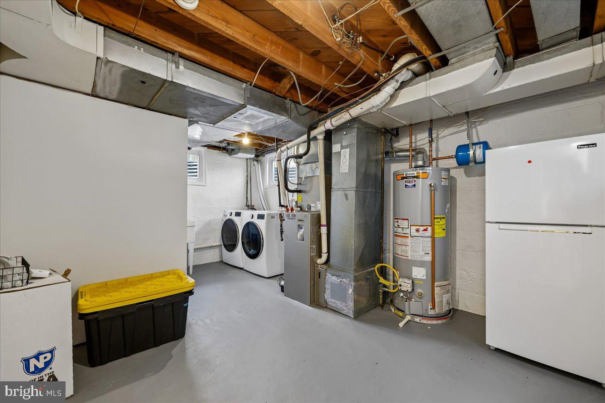 GLENBROOK VILLAGE - Residential