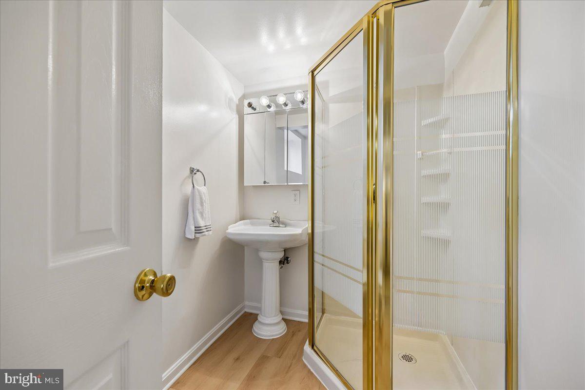 GLENBROOK VILLAGE - Residential