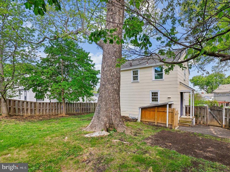 GLENBROOK VILLAGE - Residential