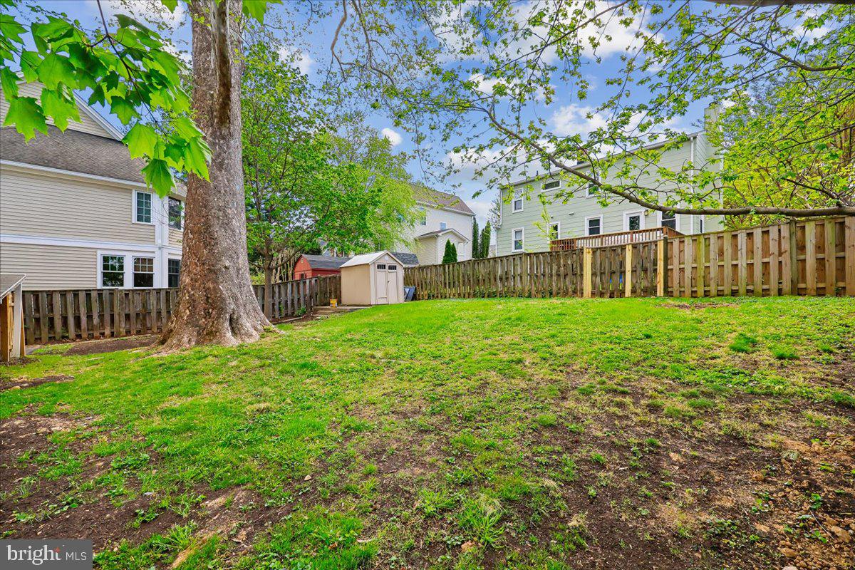 GLENBROOK VILLAGE - Residential