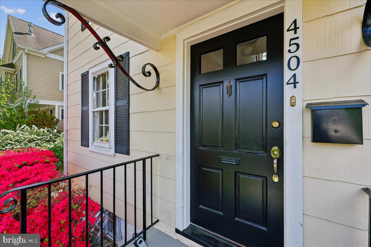 GLENBROOK VILLAGE - Residential