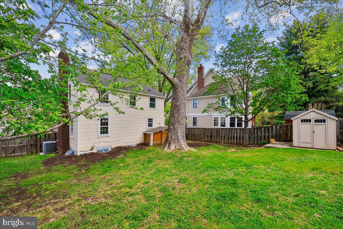 GLENBROOK VILLAGE - Residential