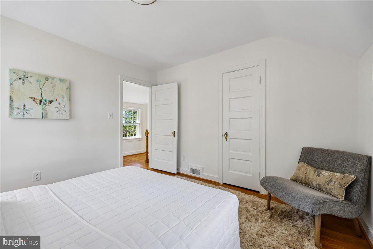 GLENBROOK VILLAGE - Residential