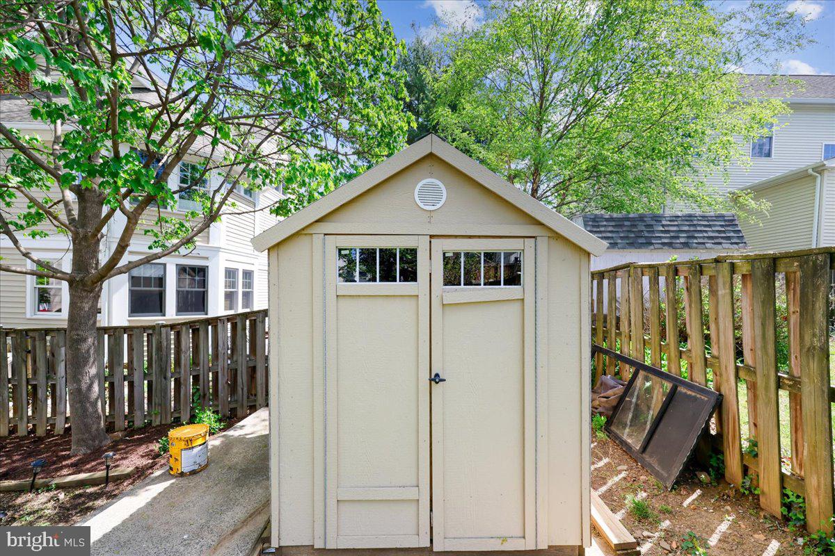 GLENBROOK VILLAGE - Residential