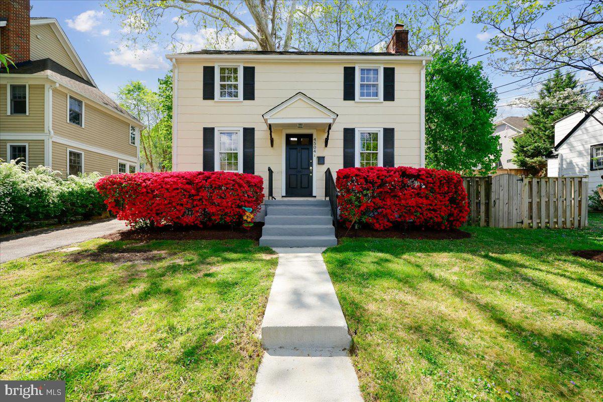 GLENBROOK VILLAGE - Residential