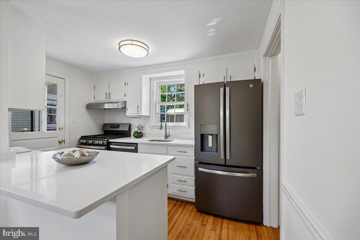 GLENBROOK VILLAGE - Residential