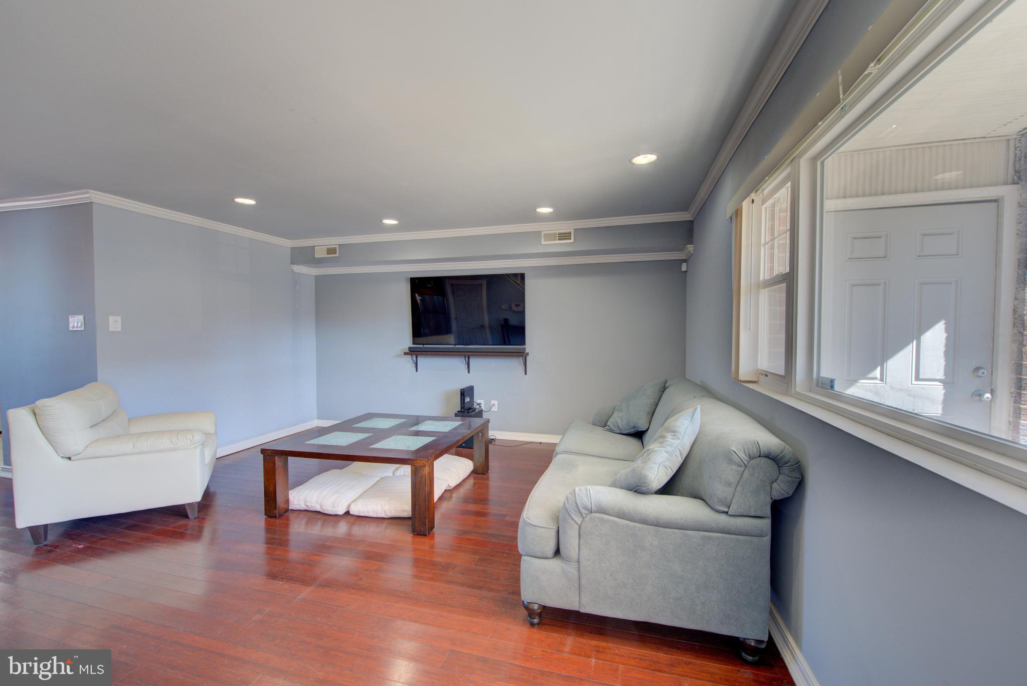 YORKTOWN - Residential Lease