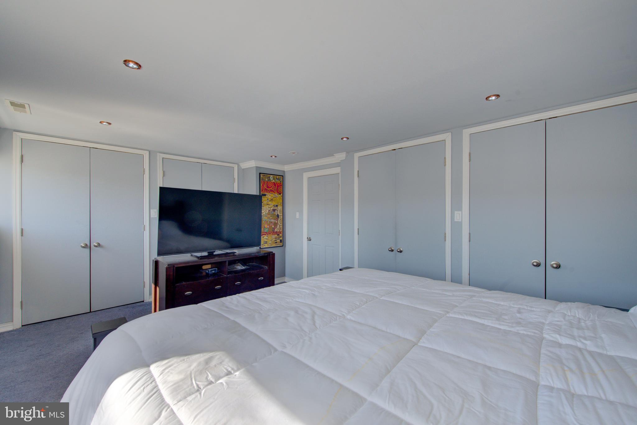 YORKTOWN - Residential Lease