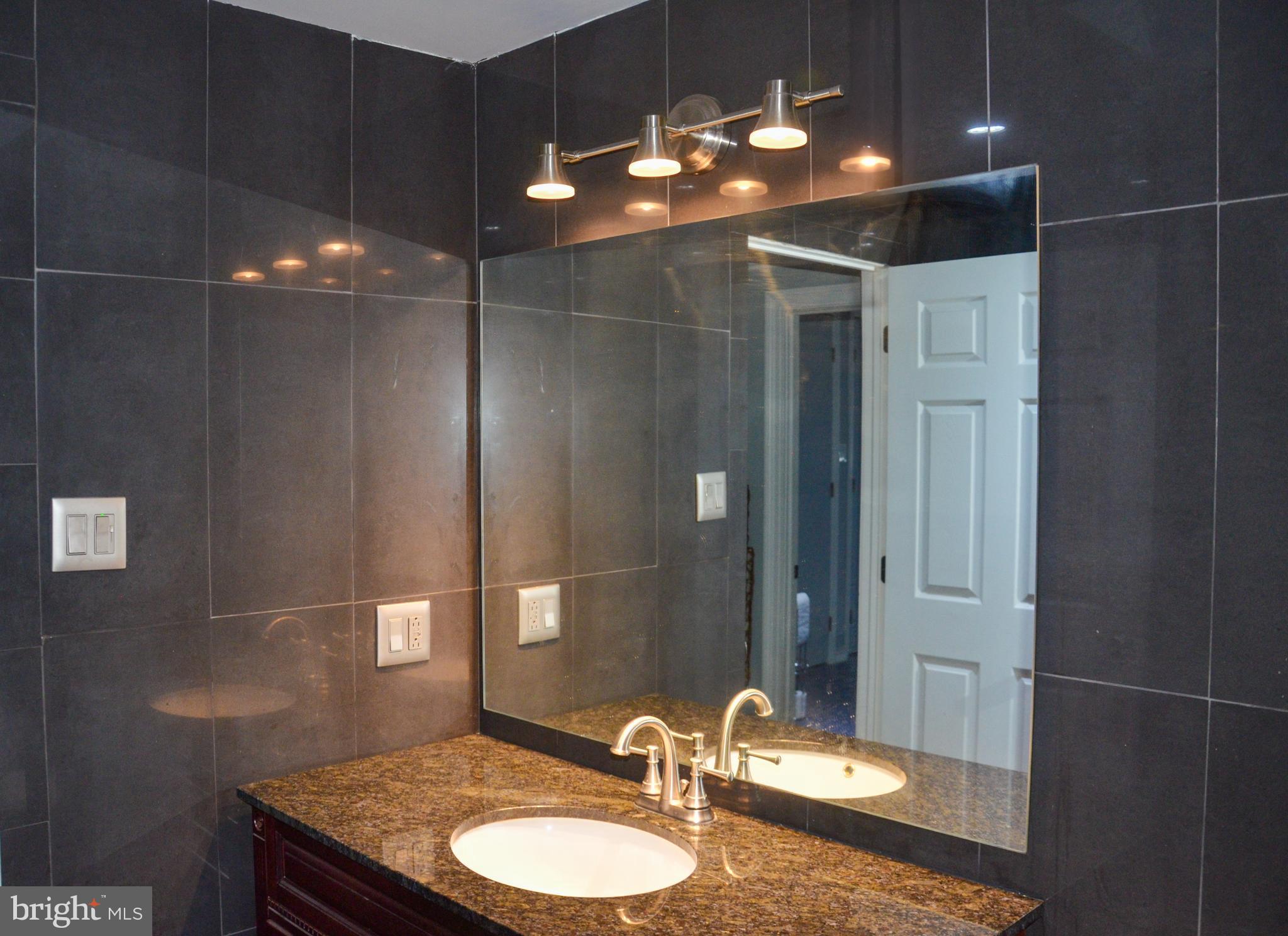 YORKTOWN - Residential Lease