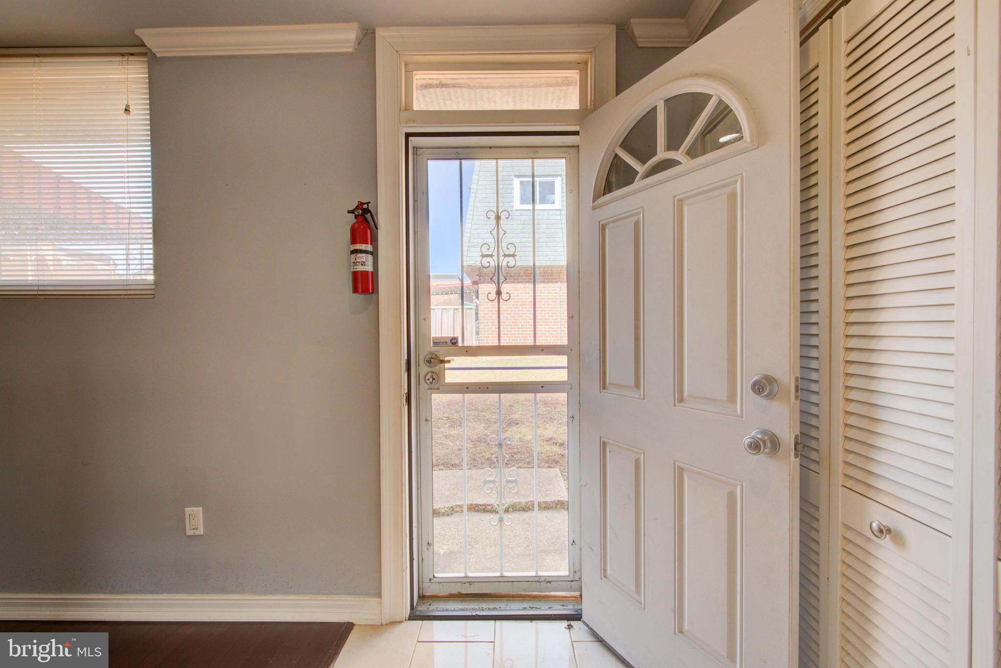 YORKTOWN - Residential Lease