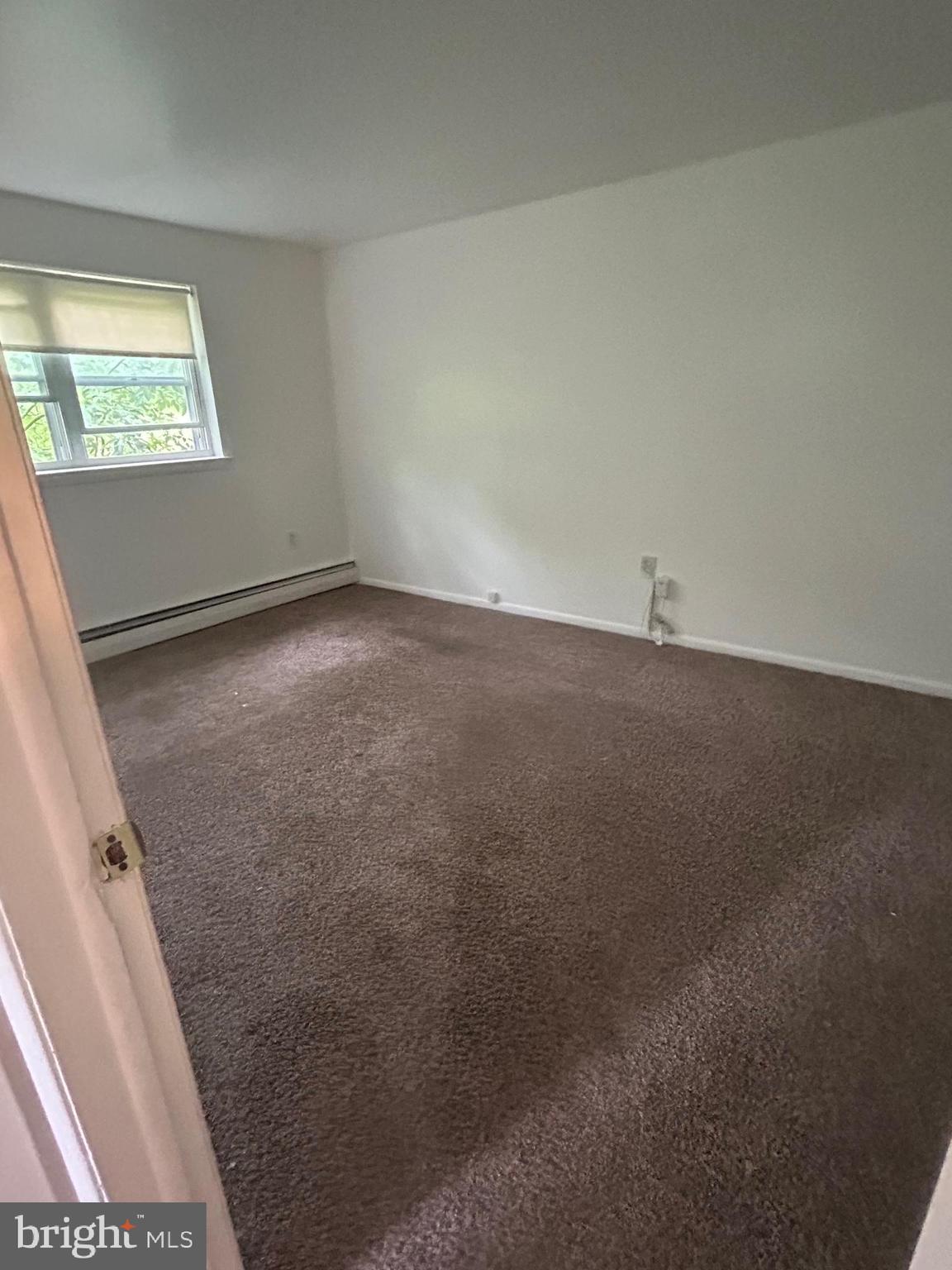 CORNWELLS MANOR - Residential Lease