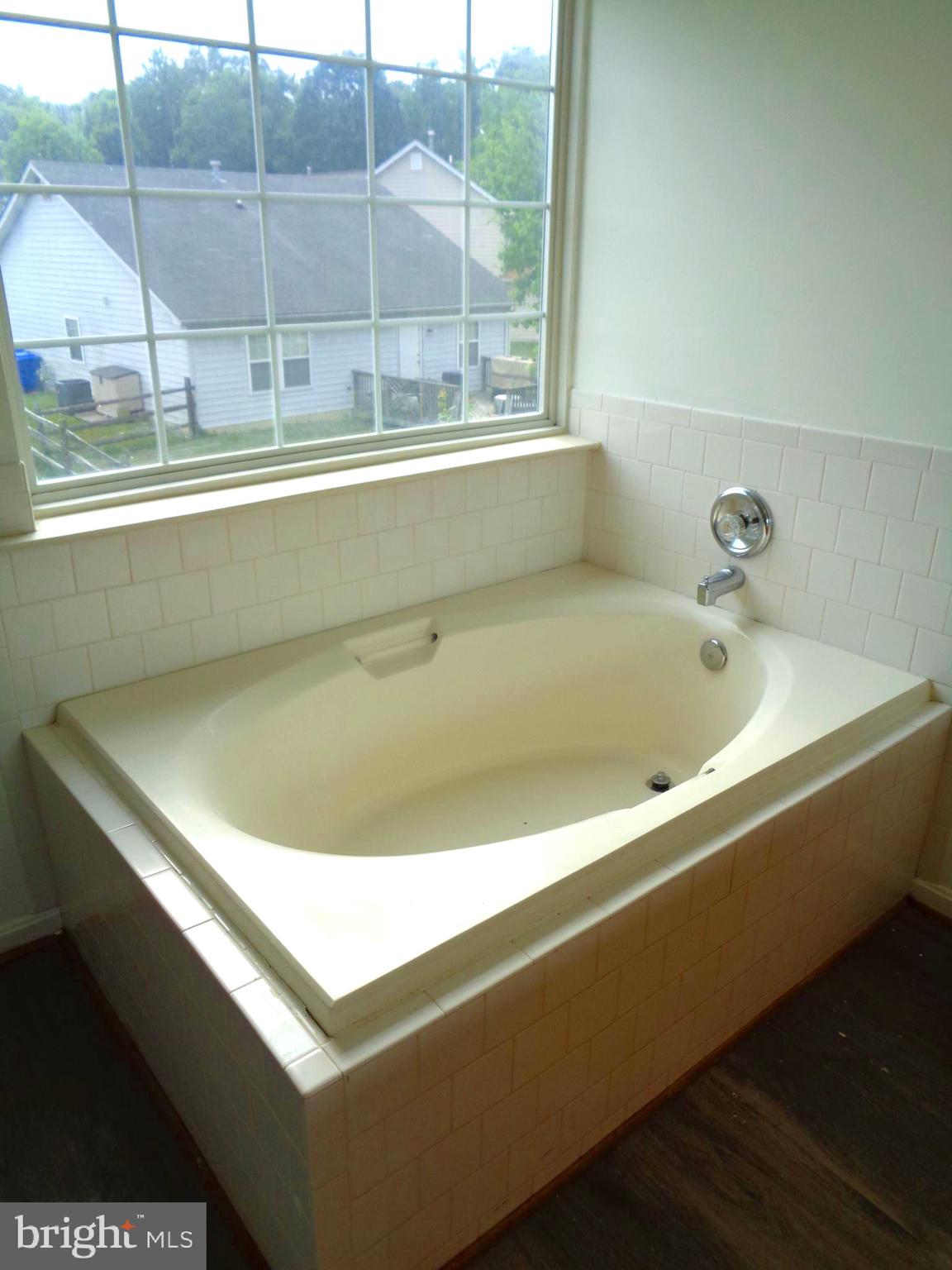 ST CHARLES DORCHESTER - Residential