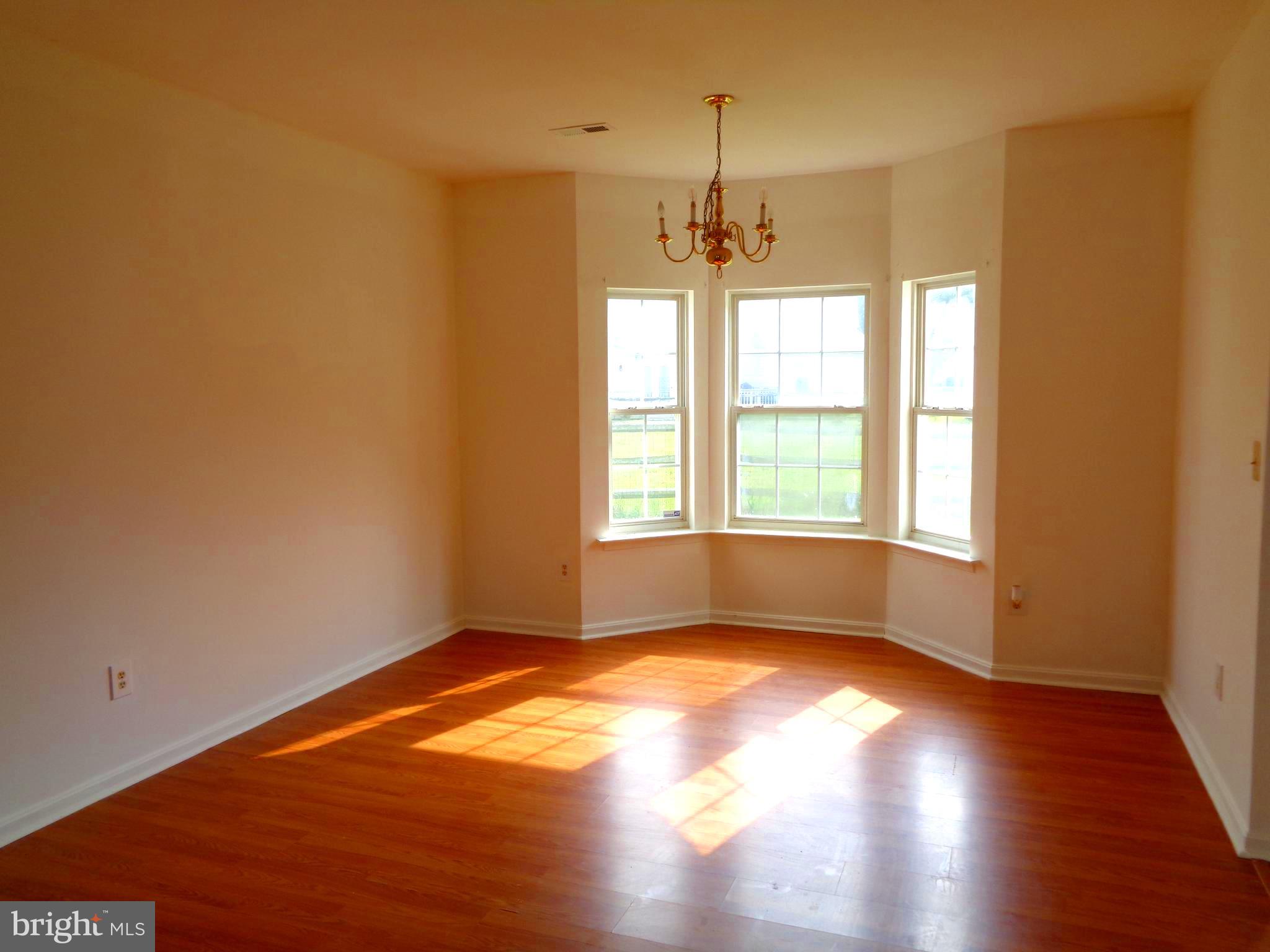 ST CHARLES DORCHESTER - Residential