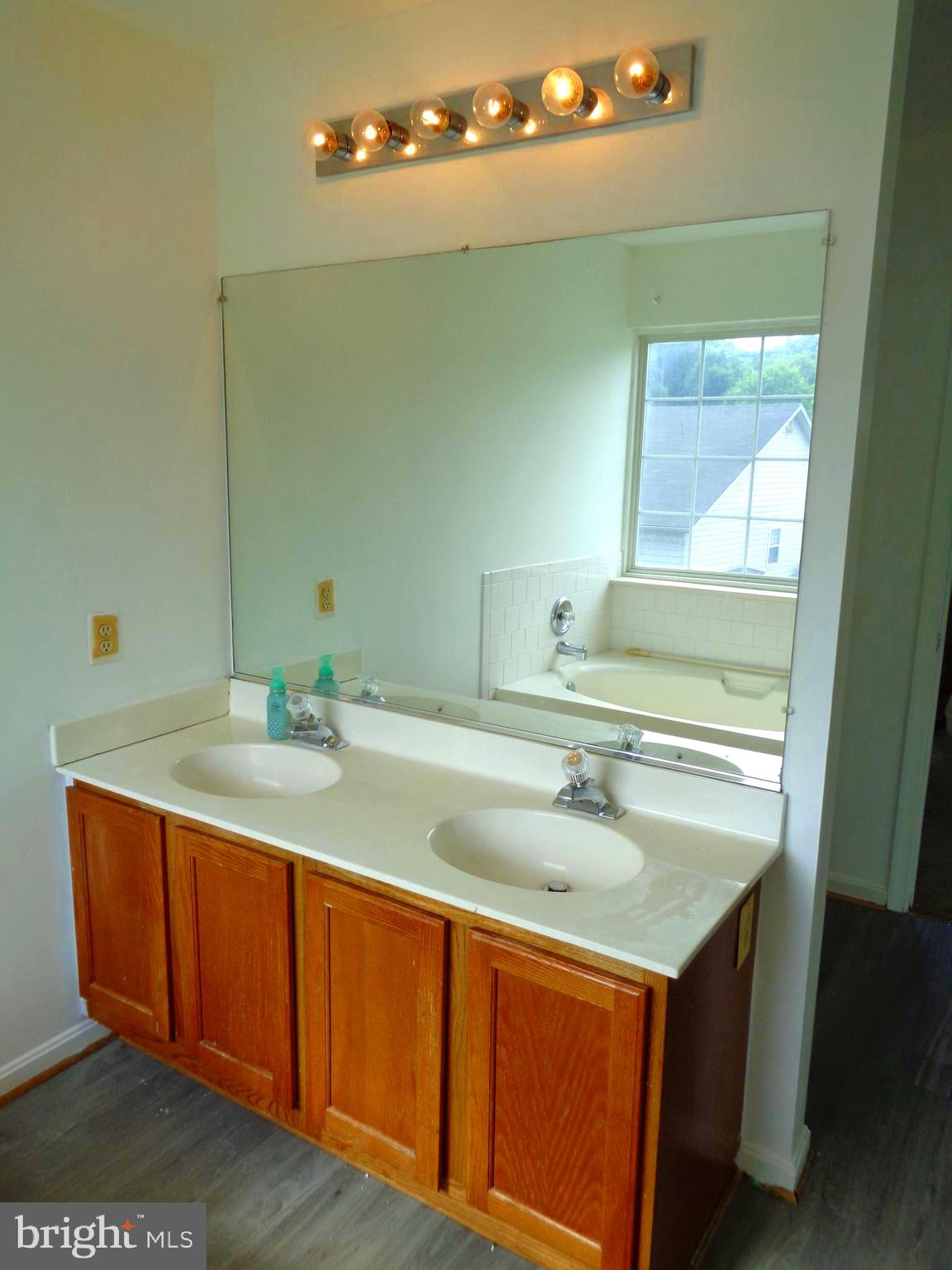 ST CHARLES DORCHESTER - Residential