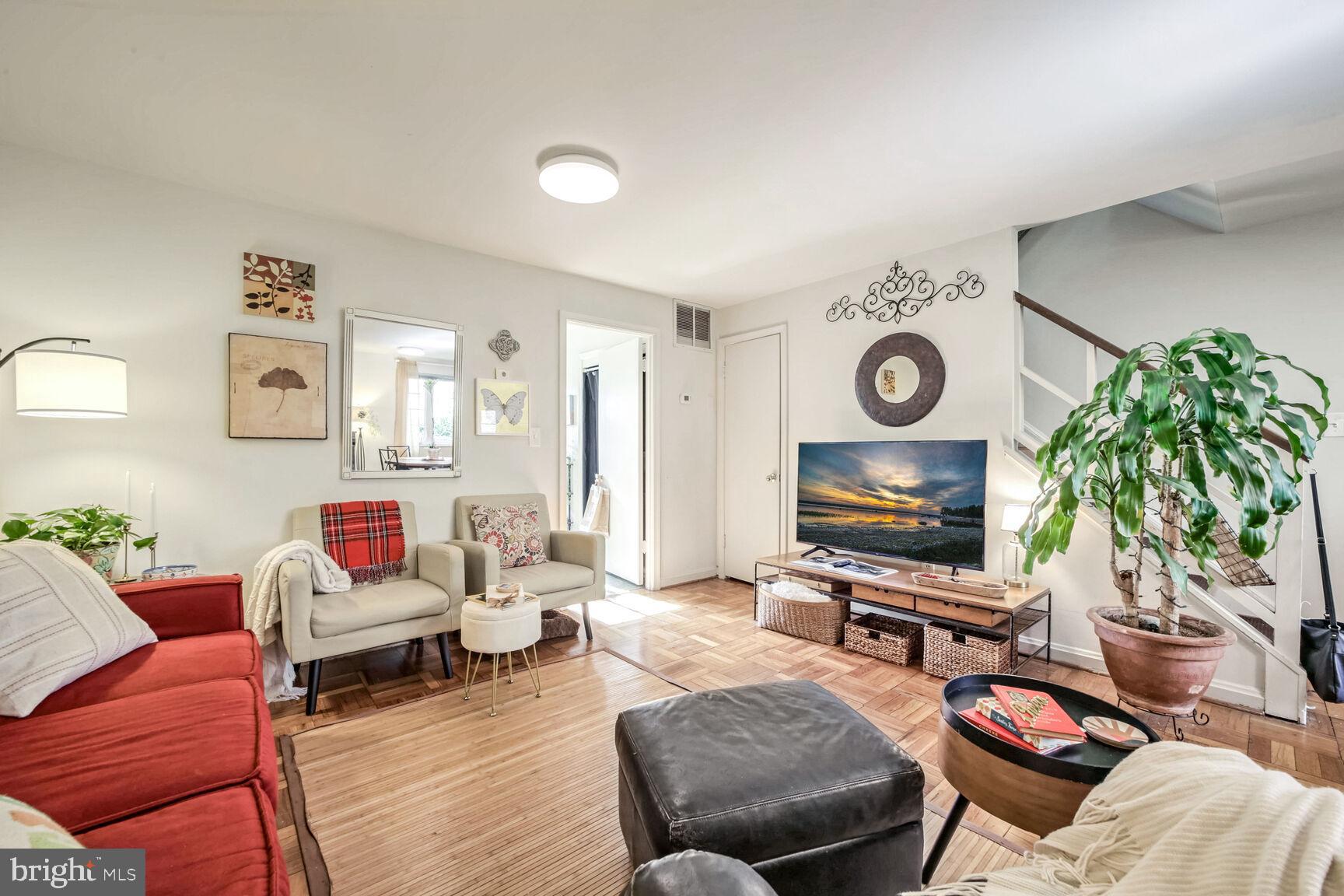 GLEN BRIAR - Residential