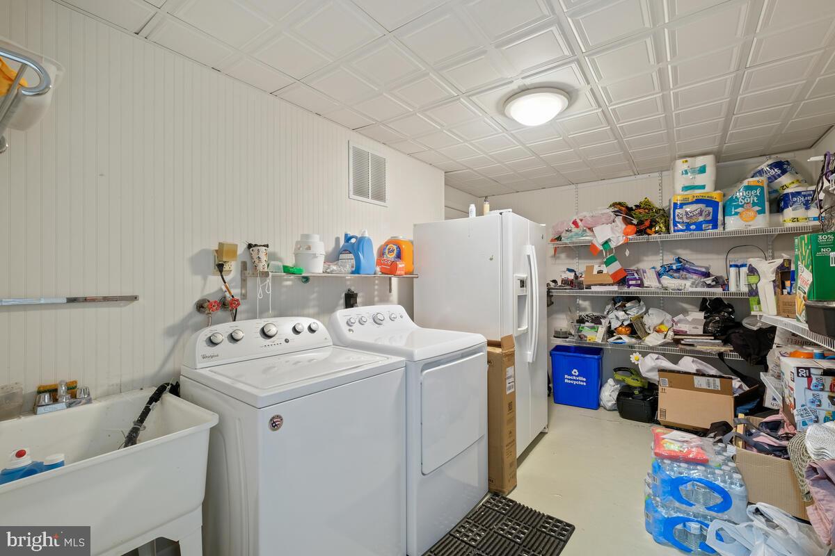 CHADSBERRY - Residential