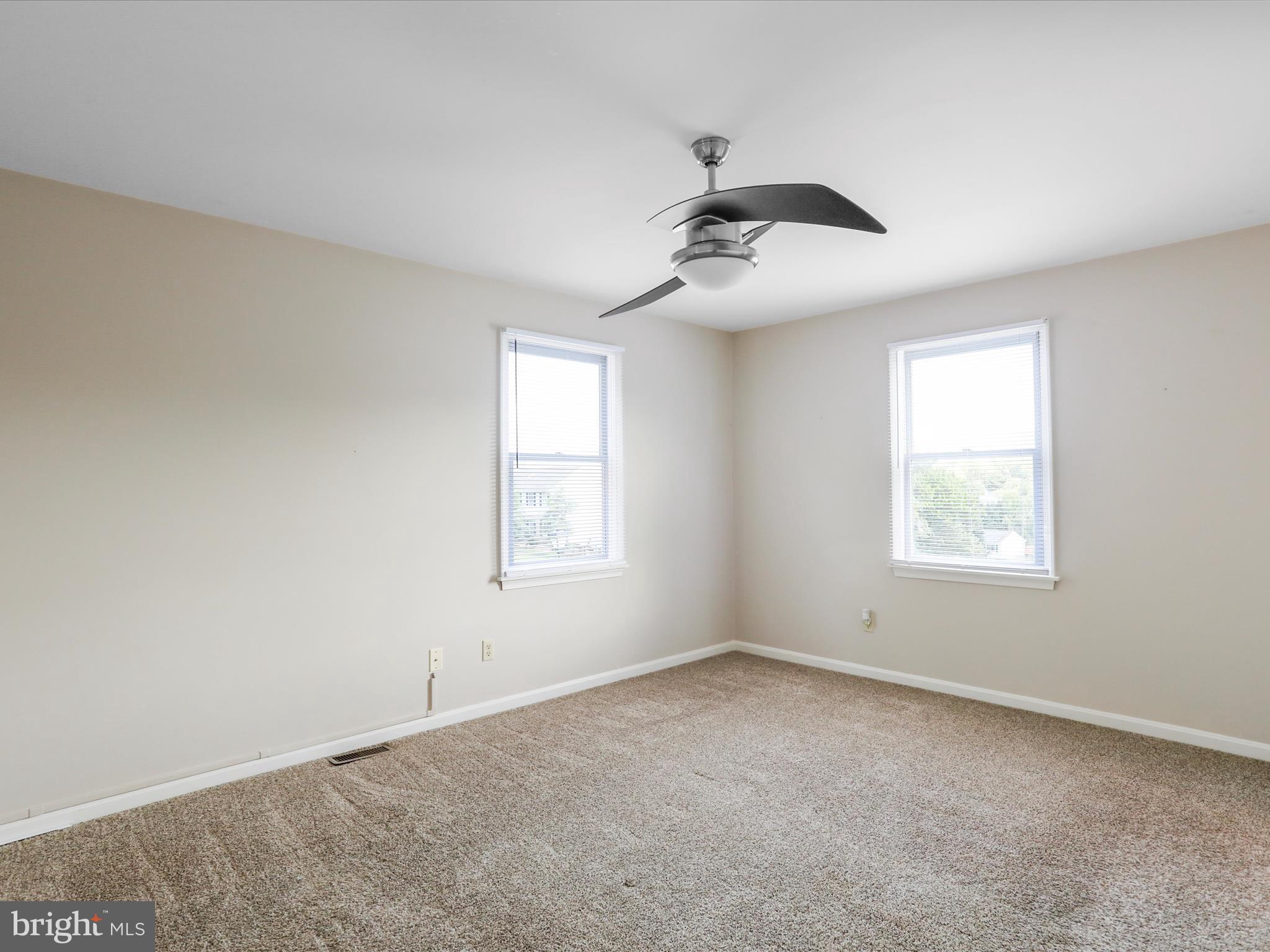 WHISPERING HILLS - Residential