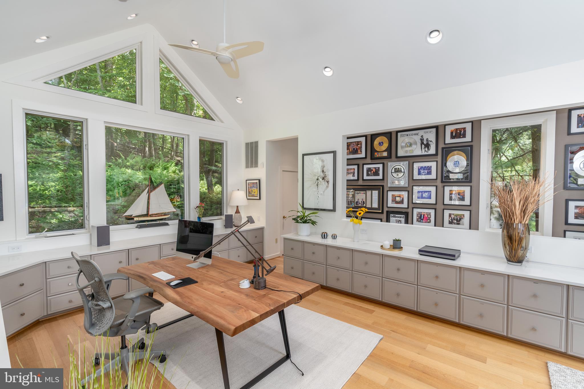 THE PALISADES - Residential