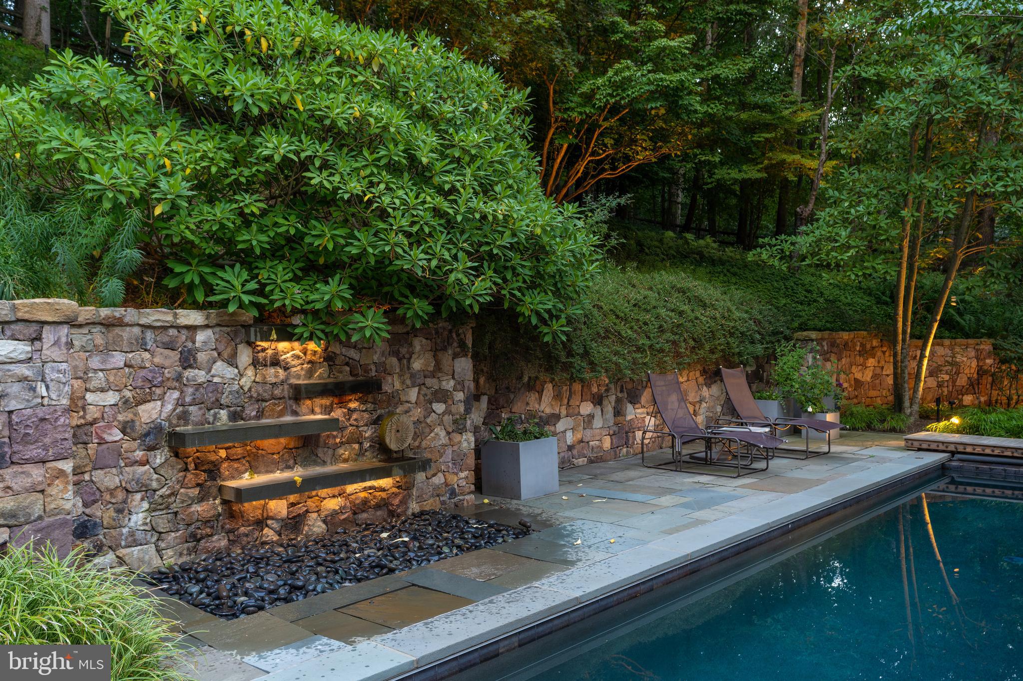 THE PALISADES - Residential